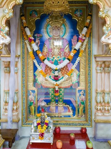 Dar es Salaam Temple Murti Darshan
