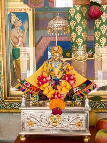 Dar es Salaam Temple Murti Darshan