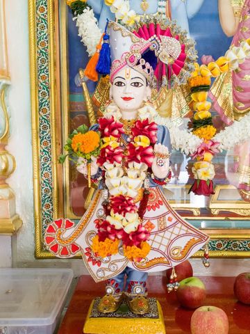 Dar es Salaam Temple Murti Darshan