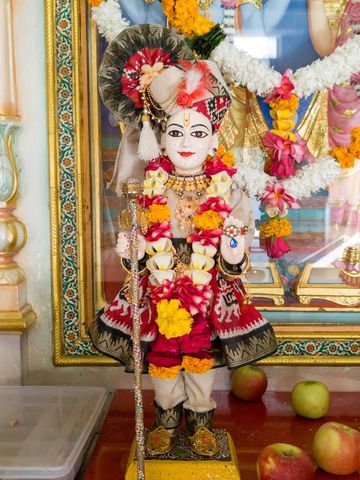 Dar es Salaam Temple Murti Darshan