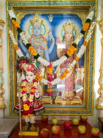 Dar es Salaam Temple Murti Darshan