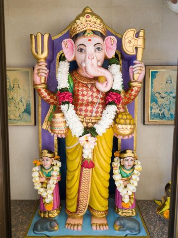 Dar es Salaam Temple Murti Darshan