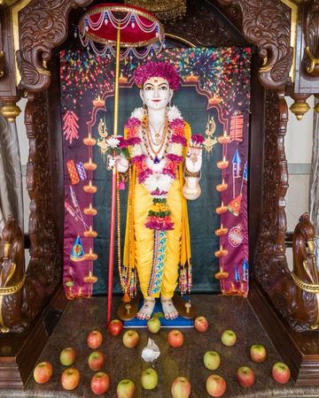Dar es Salaam Temple Murti Darshan