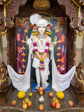 Dar es Salaam Temple Murti Darshan