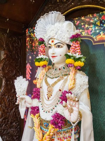 Dar es Salaam Temple Murti Darshan