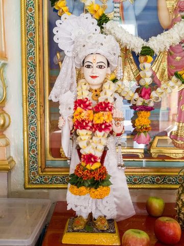 Dar es Salaam Temple Murti Darshan
