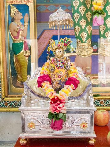 Dar es Salaam Temple Murti Darshan