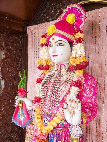 Dar es Salaam Temple Murti Darshan