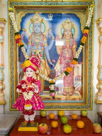 Dar es Salaam Temple Murti Darshan