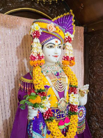 Dar es Salaam Temple Murti Darshan