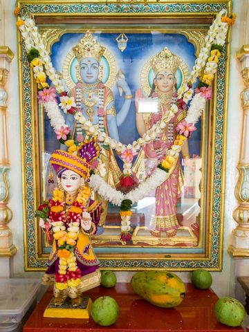 Dar es Salaam Temple Murti Darshan