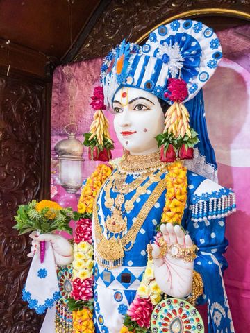 Dar es Salaam Temple Murti Darshan