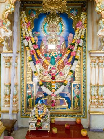 Dar es Salaam Temple Murti Darshan