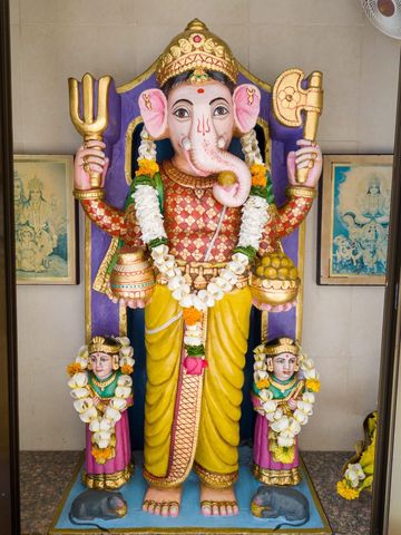 Dar es Salaam Temple Murti Darshan