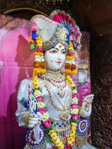 Dar es Salaam Temple Murti Darshan