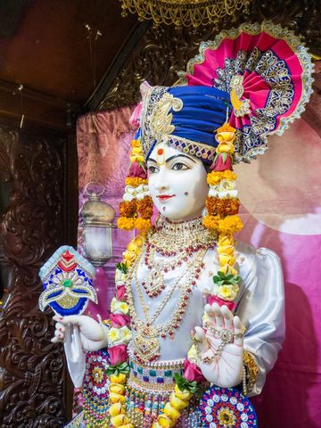 Dar es Salaam Temple Murti Darshan