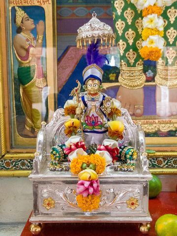 Dar es Salaam Temple Murti Darshan