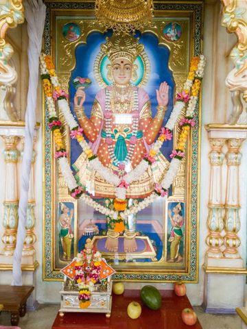 Dar es Salaam Temple Murti Darshan