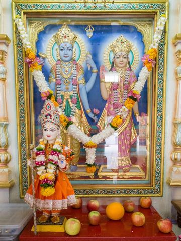 Dar es Salaam Temple Murti Darshan