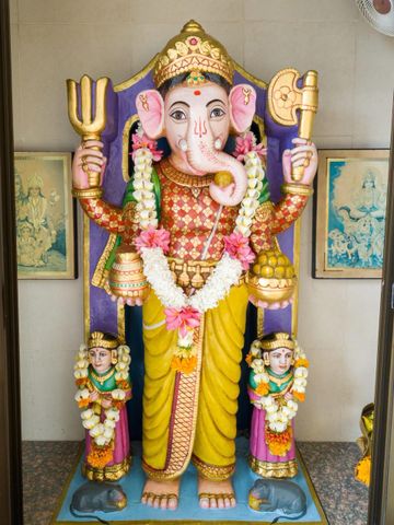 Dar es Salaam Temple Murti Darshan