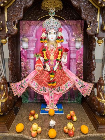 Dar es Salaam Temple Murti Darshan