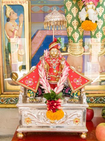 Dar es Salaam Temple Murti Darshan