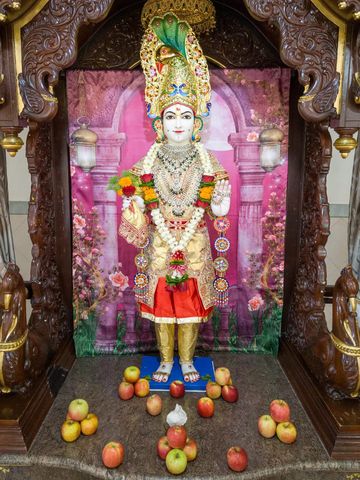 Dar es Salaam Temple Murti Darshan