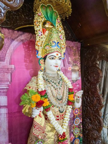 Dar es Salaam Temple Murti Darshan