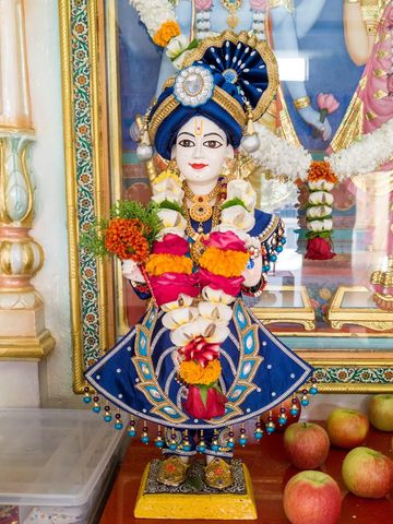 Dar es Salaam Temple Murti Darshan