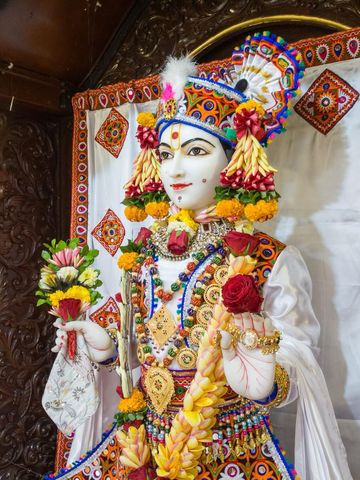 Dar es Salaam Temple Murti Darshan