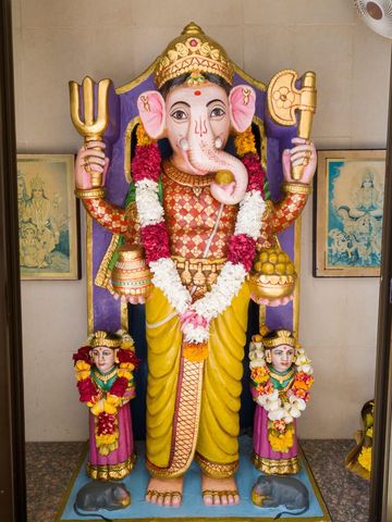 Dar es Salaam Temple Murti Darshan