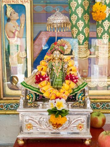 Dar es Salaam Temple Murti Darshan
