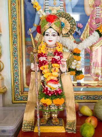 Dar es Salaam Temple Murti Darshan