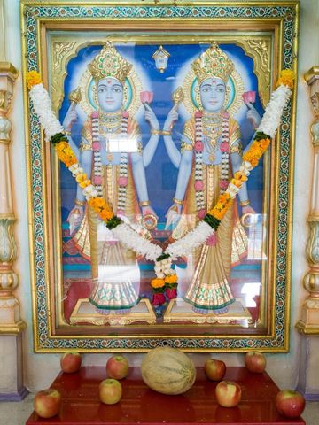 Dar es Salaam Temple Murti Darshan