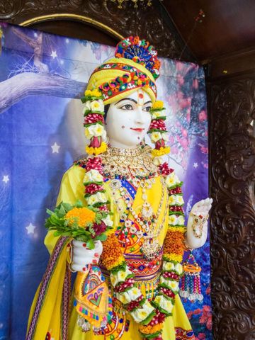 Dar es Salaam Temple Murti Darshan