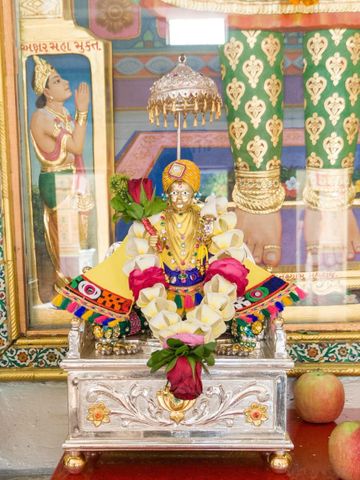 Dar es Salaam Temple Murti Darshan