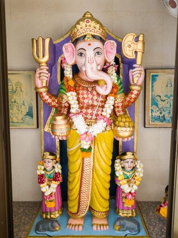 Dar es Salaam Temple Murti Darshan
