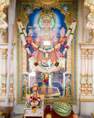 Dar es Salaam Temple Murti Darshan