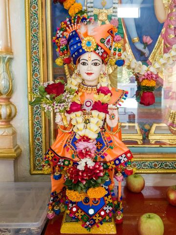 Dar es Salaam Temple Murti Darshan