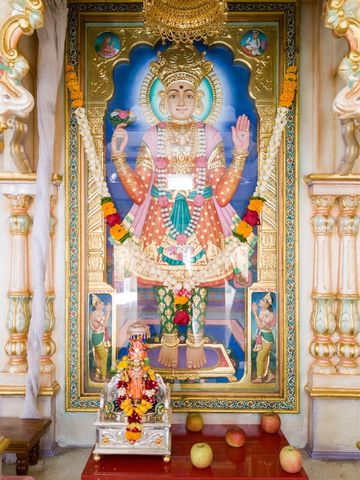 Dar es Salaam Temple Murti Darshan