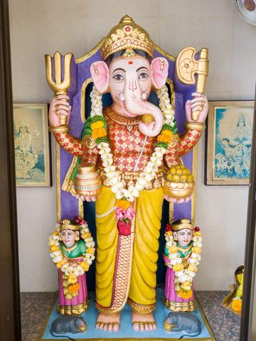 Dar es Salaam Temple Murti Darshan