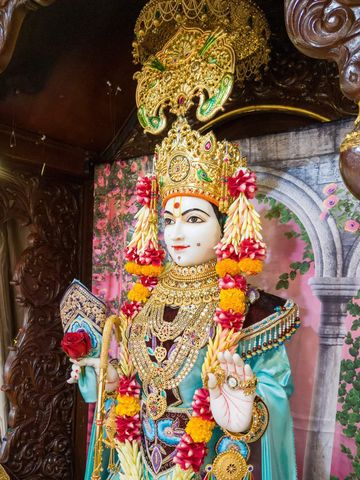 Dar es Salaam Temple Murti Darshan