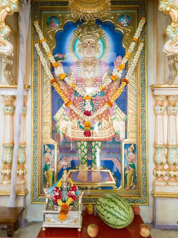 Dar es Salaam Temple Murti Darshan