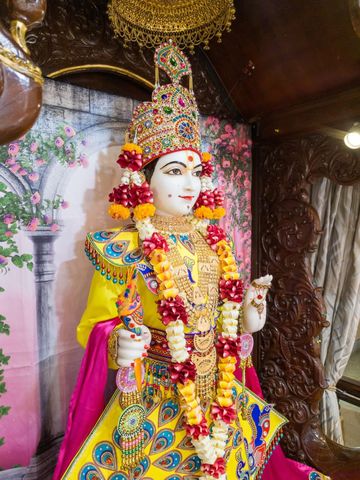 Dar es Salaam Temple Murti Darshan
