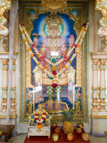 Dar es Salaam Temple Murti Darshan