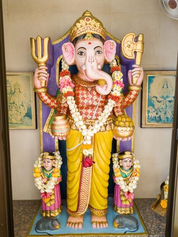 Dar es Salaam Temple Murti Darshan