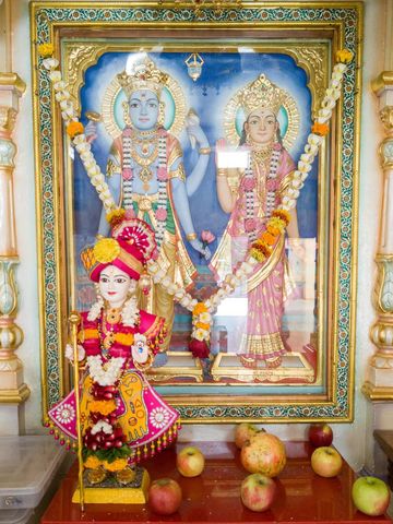 Dar es Salaam Temple Murti Darshan