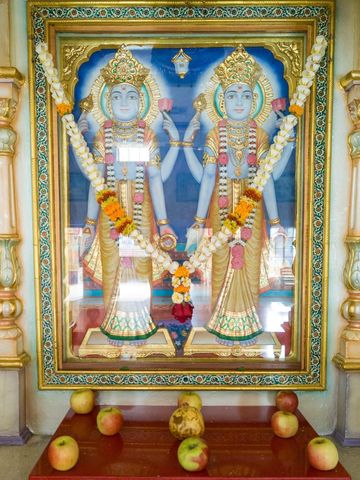 Dar es Salaam Temple Murti Darshan