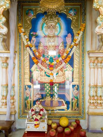 Dar es Salaam Temple Murti Darshan