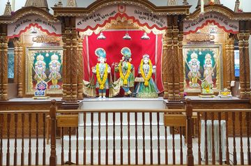 Leicester Temple (ISSO) Murti Darshan